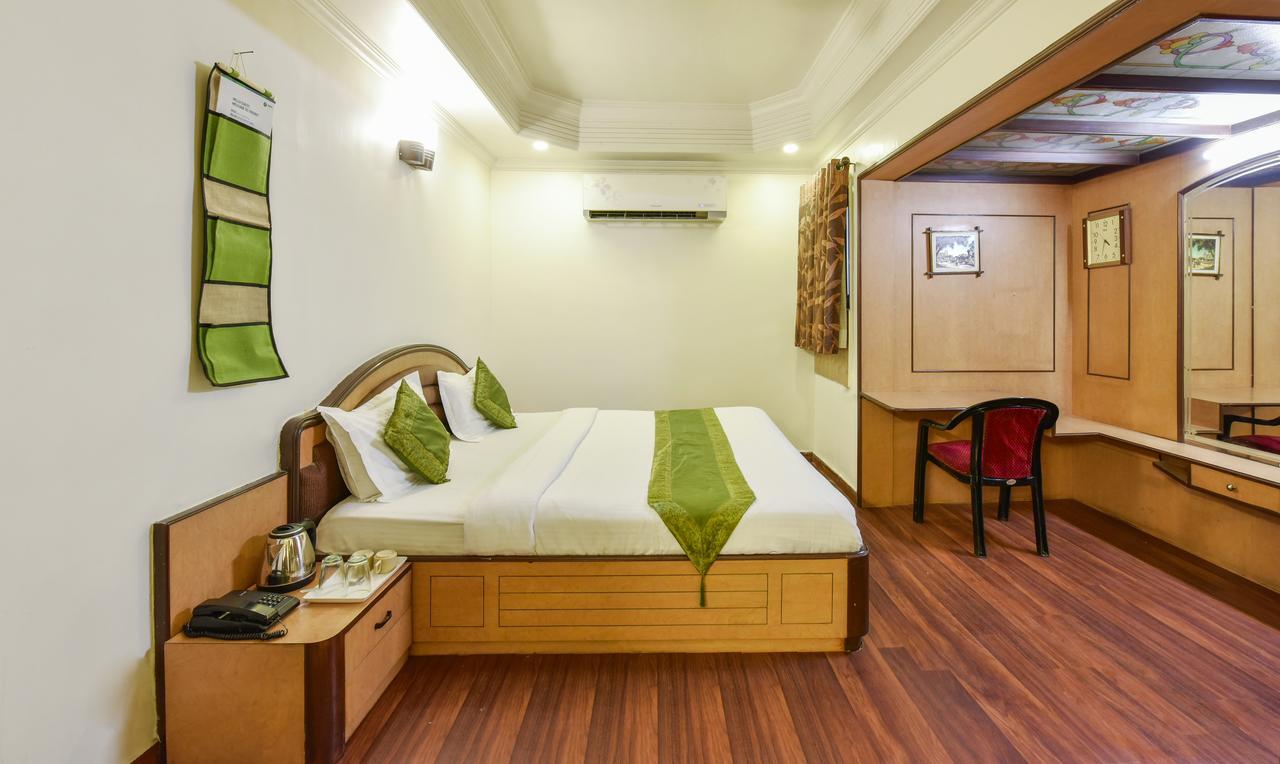 Hotel Kanishka Rāipur エクステリア 写真