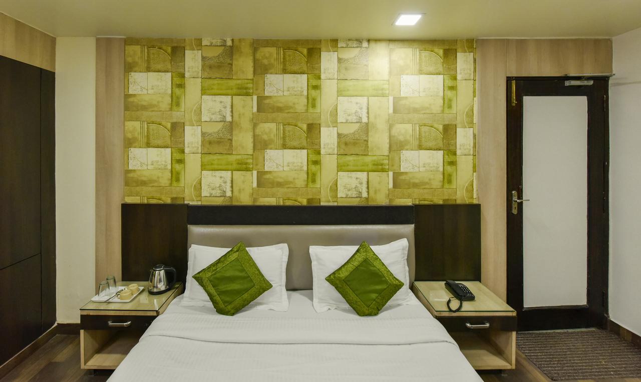 Hotel Kanishka Rāipur エクステリア 写真