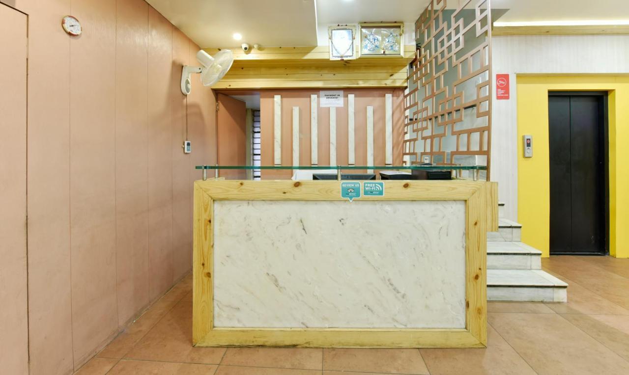 Hotel Kanishka Rāipur エクステリア 写真