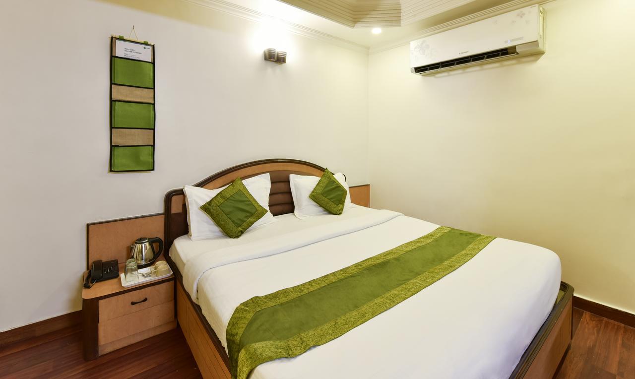 Hotel Kanishka Rāipur エクステリア 写真
